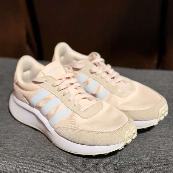 adidas Shoes - adidas Run 70s Retro Sneaker Wonder Quartz Chalk White [Size7]